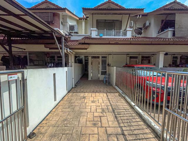 GROUND FLOOR Bayu Park Ville Townhouse Taman Balakong Jaya