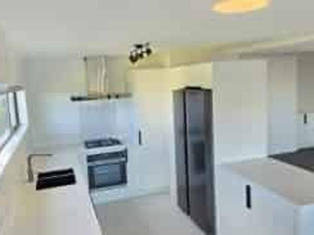 GROUND FLOOR BEACHSIDE RESIDENCE