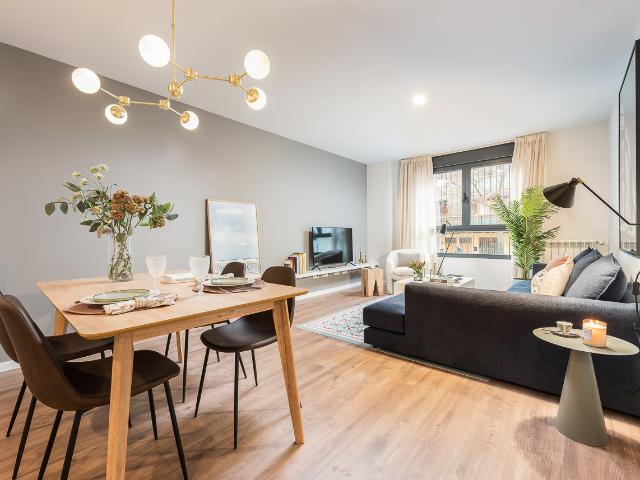 Ground floor exterior apartment located in an exclusive building