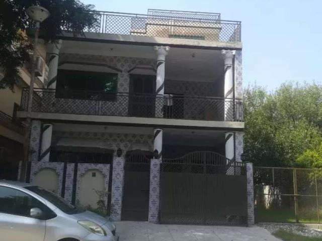 Ground floor for rent g11 Islamabad G 9 ID 22363