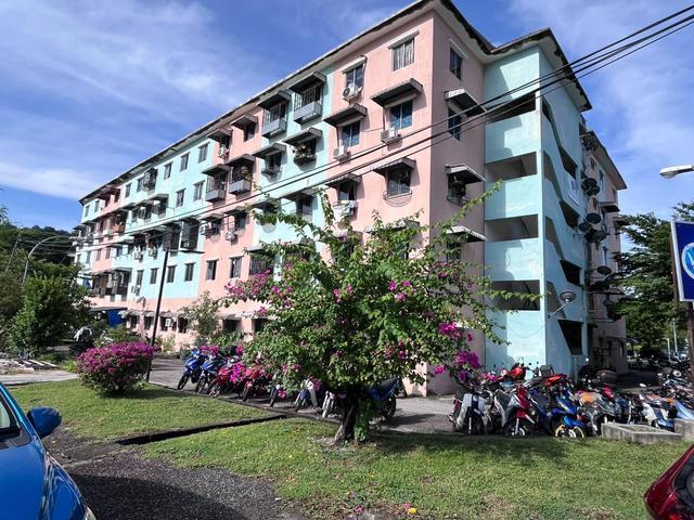 Ground Floor Flat Taman Vanila Teluk Kumbar 3R2B 650 sqft