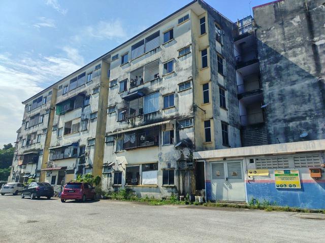 Ground Floor Flat Taman Bukit Juru With Tenant Investment