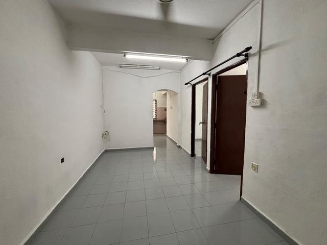 Ground Floor Flat ALMA BM Fully Renovated Under Market Value