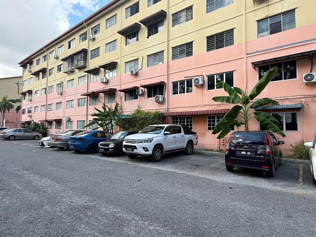 GROUND FLOOR Flat Aman Perdana Klang House For Sale