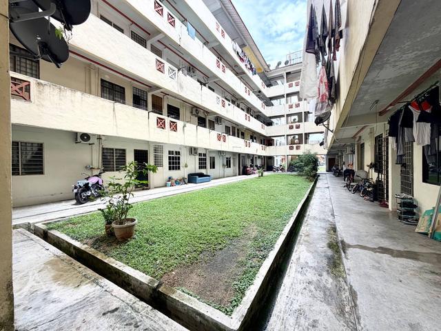 GROUND FLOOR FLAT BANDAR BARU UDA SESUAI INVESTMENT FULL LOAn