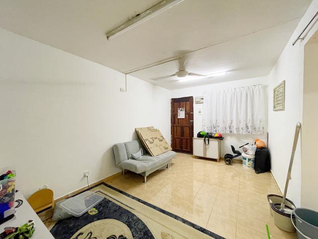 Ground Floor Flat Pandan Jaya Block L25 Near LRT Pandan Jaya