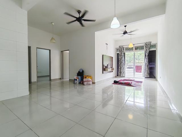 GROUND FLOOR FREEHOLD SEPANG Casa Dahlia Apartment