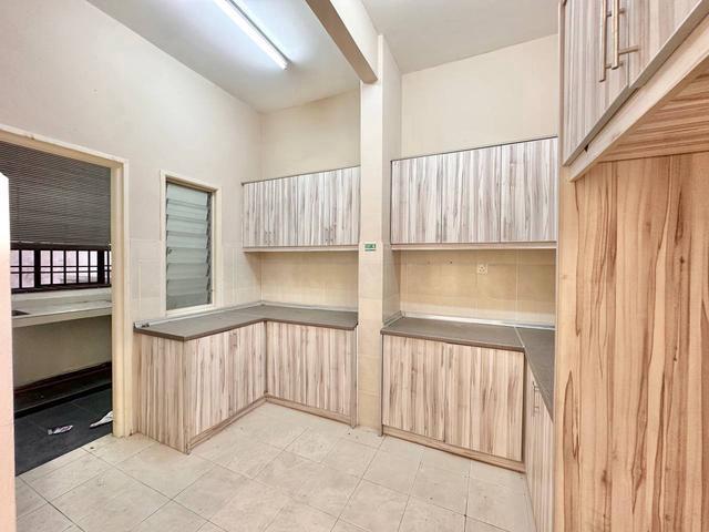 GROUND FLOOR Kristal Heights Condo Seksyen 7 Shah Alam Untuk Dijual