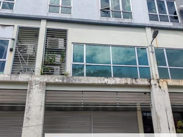 Ground Floor Intermediate For Rent! Located at Papillon Street Mall, MJC Batu Kawa