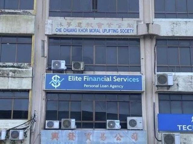 Ground Floor Intermediate Shoplot For Rent! Located at the Main Bazaar Limbang Town