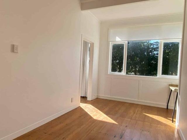 Ground floor one bedroom unit in Northcote Point
