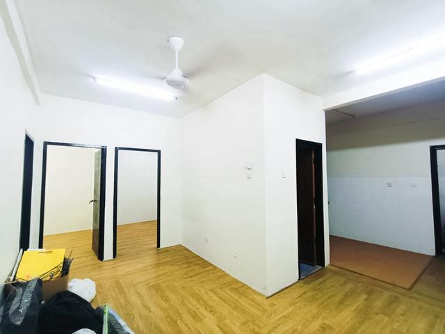Ground Floor Newly Painted Unit Pangsapuri Sri Ayu Bandar Putera