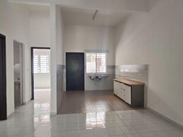 Ground Floor Near KTM Nice View Townhouse Taman Tropika 2 Kajang