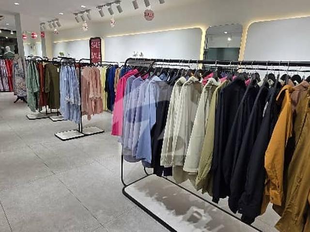 Ground Floor Shop 1600 Square Feet For Rent