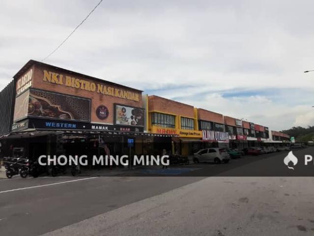 Ground Floor Shop @ Pusat Perniagaaan Merak, Rasah for Rent