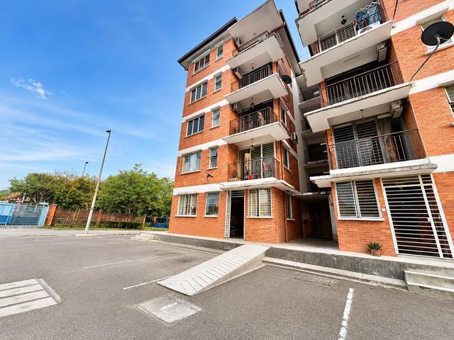 GROUND FLOOR SRI BUDIMAN SHAH ALAM 2 PARKINGS Apartment FOR SALE