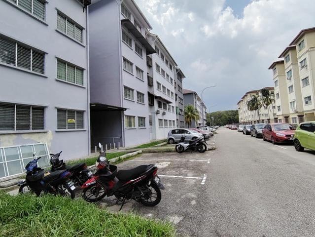 Ground floor Pangsapuri Tasik Utama Ayer Keroh Ground Floor Melaka