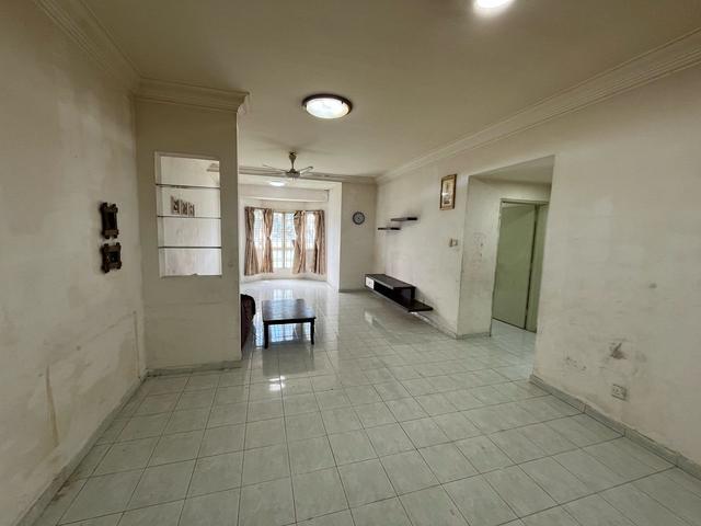 Ground Floor Permas Ville 3Bed 2Bath Full Loan Below Market