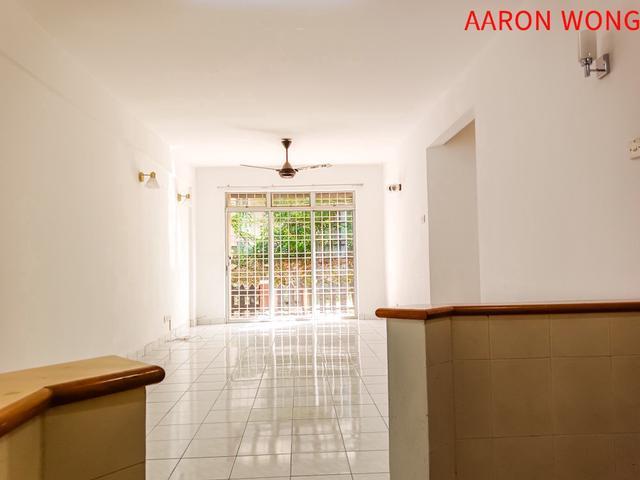 Ground Floor Private Garden DShire Villa Kota Damansara Selangor