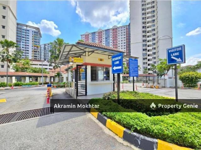 GROUND FLOOR, RENOVATED & 2 PARKING | VISTA PINGGIRAN, SRI KEMBANGAN, SELANGOR