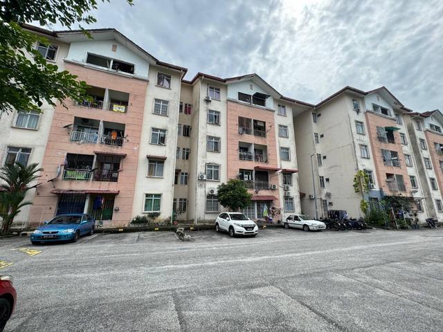 Ground Floor Resak Apartment Puncak Perdana Shah Alam