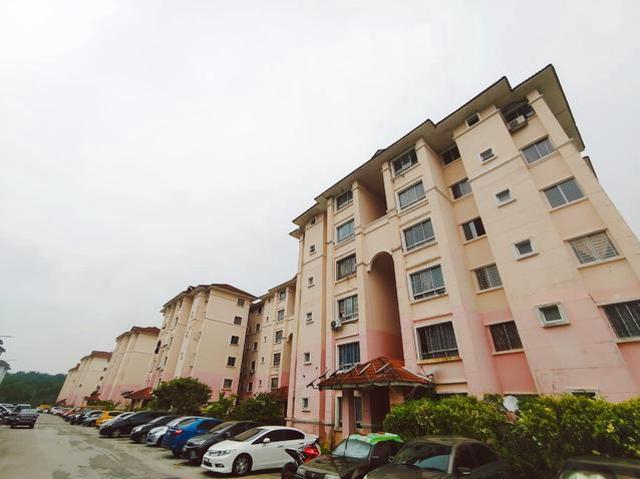 GROUND FLOOR Residensi Warnasari 3 Near Hospital Uitm Puncak Alam