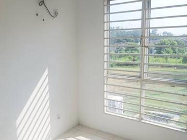 Ground floor Well kept Pangsapuri Mayang Puncak Jalil Serdang