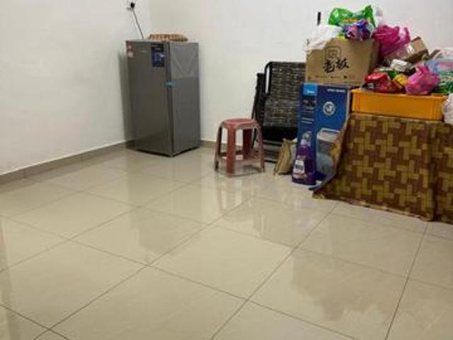 Ground Floor with Renovated unit with full tile FULL LOAN