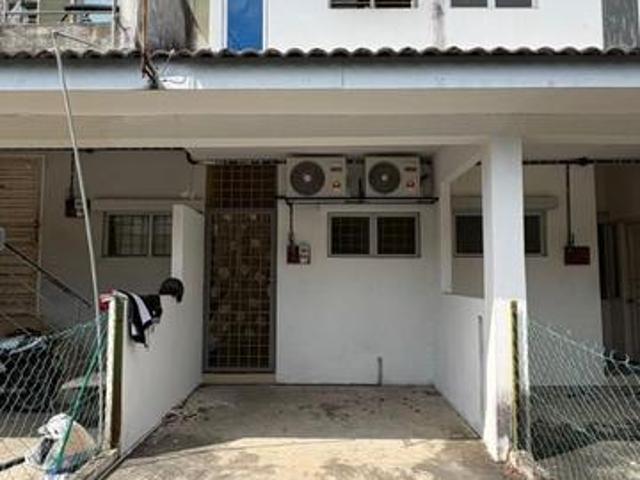 GROUND FLOOR Town Villa Taman Tasik Puchong Puchong
