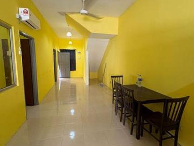 GROUND FLOOR Town Villa Taman Tasik Puchong Puchong