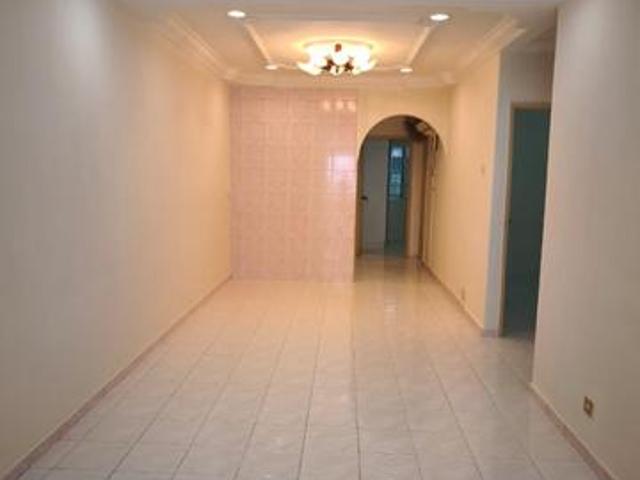 Ground Floor Town House Taman Saga Ampang Selangor