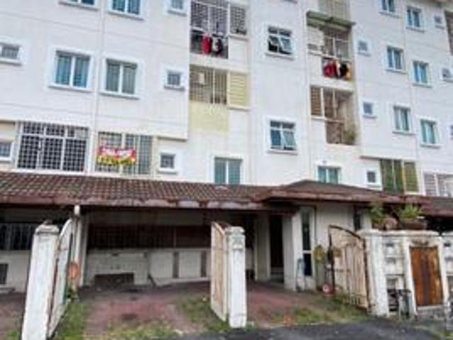 GROUND FLOOR Townhouse Double Storey Jalan Sungai Besi Seri Kembangan