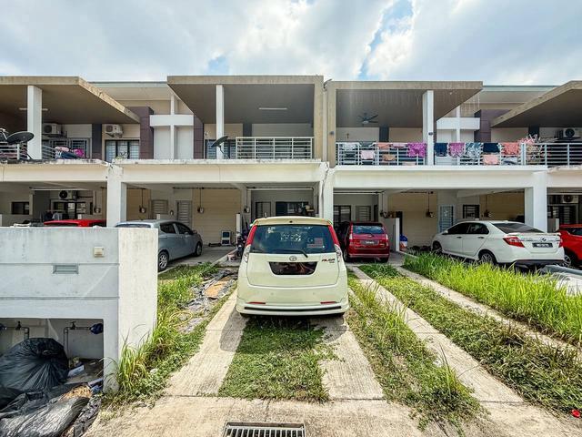 Ground Floor Townhouse Villa Kesuma Semenyih