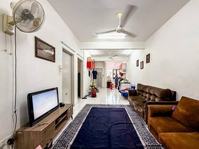 GROUND FLOOR Townhouse Villa Kesuma Semenyih FOR SALE