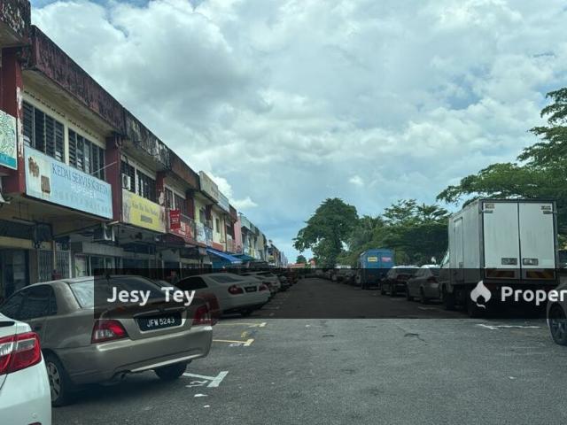 Ground Floor Taman Daya Shop For Rent