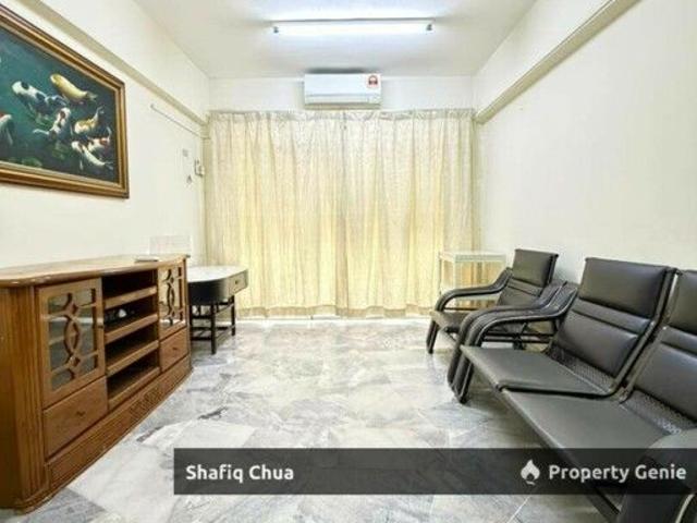 Ground Floor Unit Makmur Apartment, Jalan PJS 8/9, Bandar Sunway For Rent
