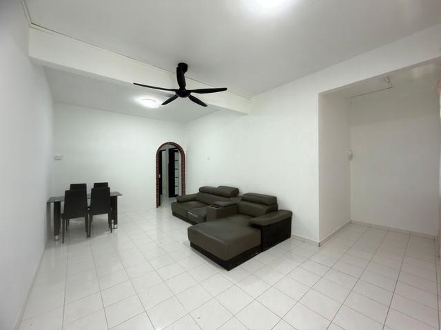 Ground Floor unit Pangsapuri Cheng Ria Tmn Cheng Ria
