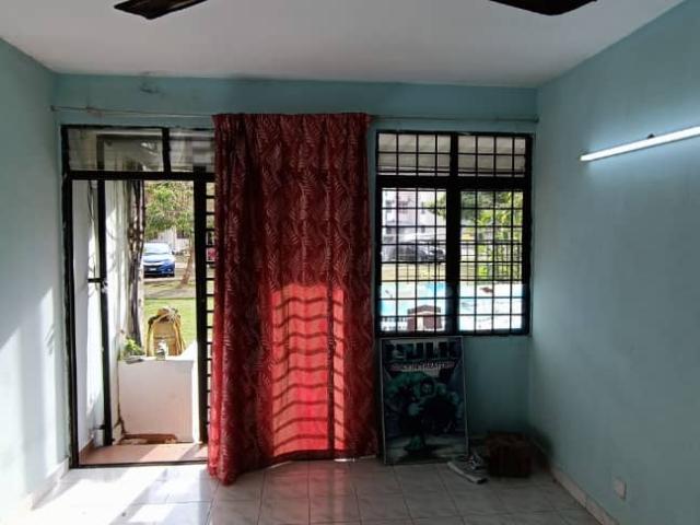 GROUND FLOOR UNIT Pangsapuri Idaman, Taman Pauh. BACKYARD FACING OPEN