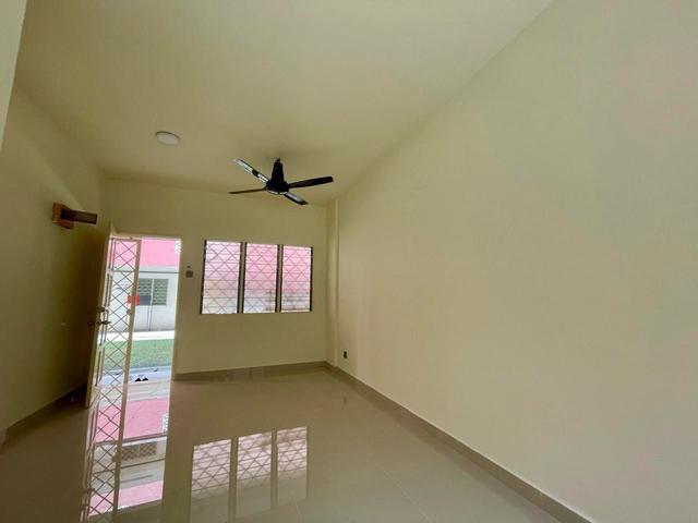 GROUND FLOOR UNIT RENOVATED AND NICE Desa Mutiara Apartment