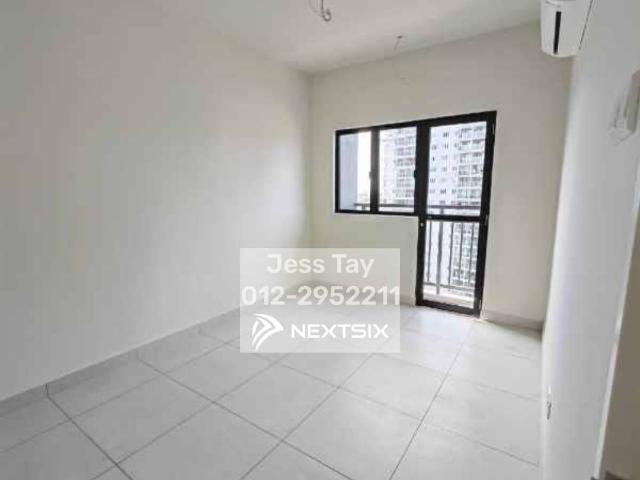 Ground floor vacant First & second floor owner doing airbnb monthly rental around RM3600