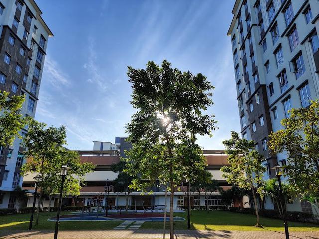 Ground FloorAzaria Bandar Parkland5 Min LRTKSL Mall100 Loan
