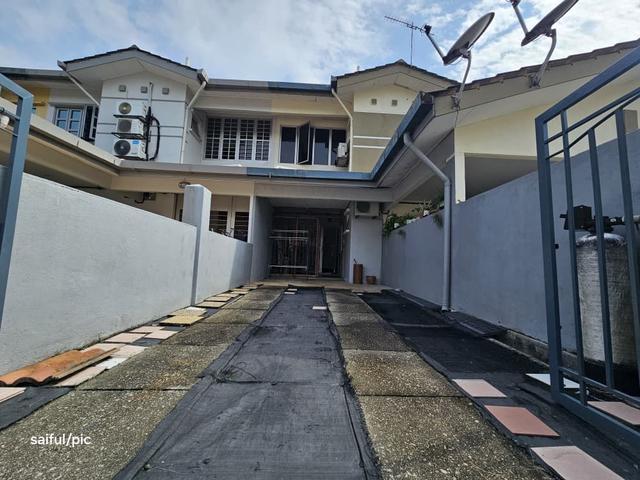 Ground FloorNear School Townhouse Bukit Rimau Seksyen 32 Shah Alam