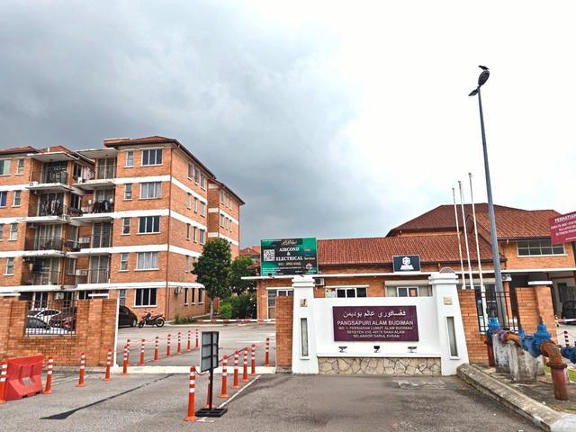 Ground Flr Corner Pangsapuri Budiman Feel Like Stay in 1sty House