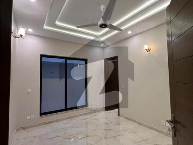 Ground portion for rent D 12