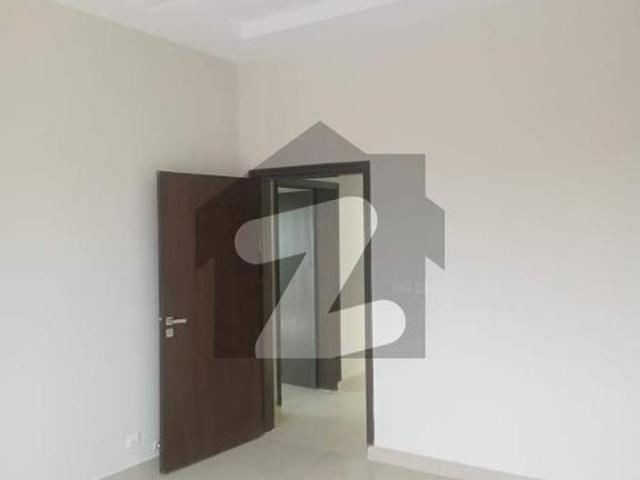 Ground parking 3 bed apartment available for rent in askari 11 lahore cantt askari 11