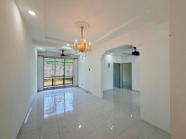 GROUNDFLOOR BOOKING 1K Citra Residency Townhouse Pajam Nilai