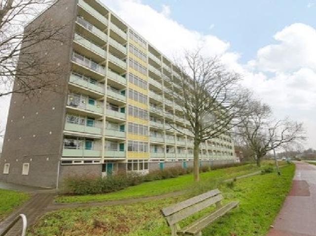 Groot 90 m2 3 kamer appartement