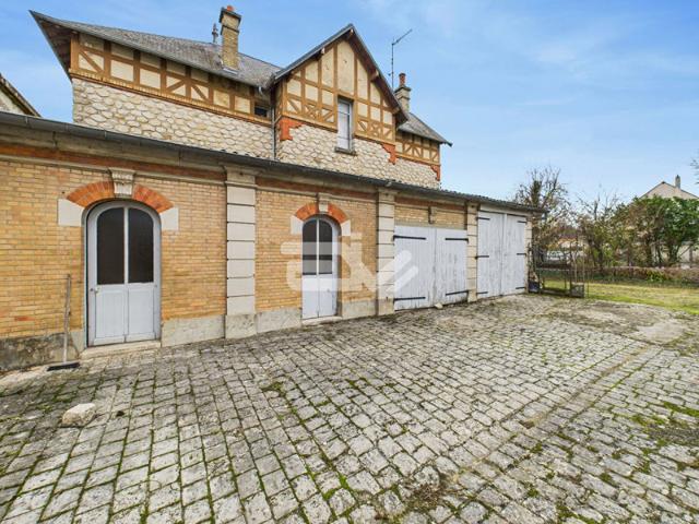 Gros potentiel Idéal famille ou investisseur Divisible en deux logements
