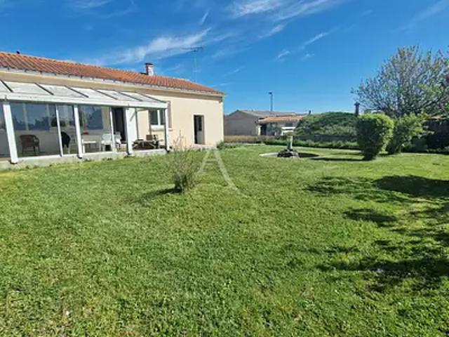 Grosbreuil 85440 Achat / Vente maison 4 pièces t4 au dernier étage