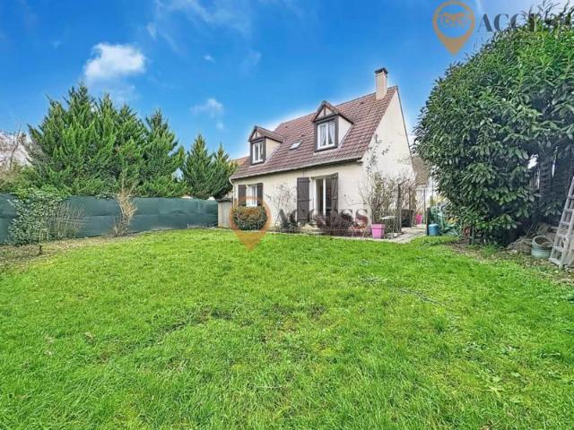 GROSLAY Maison de 100m2 sur 374m2 de terrain !